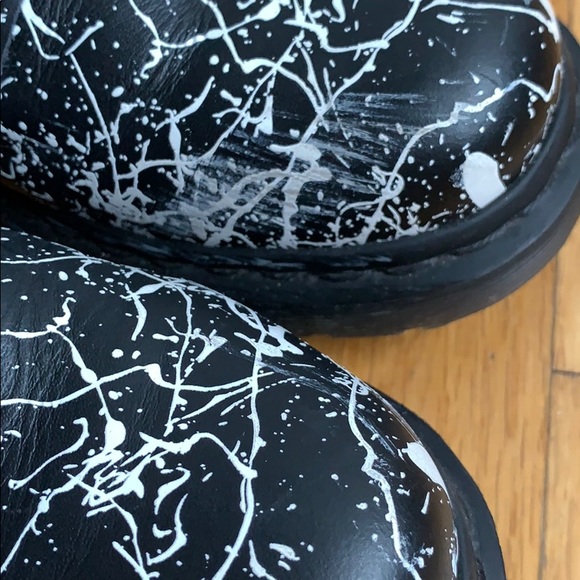 Air Wair Dr. Marten Boots - Picture 8 of 8